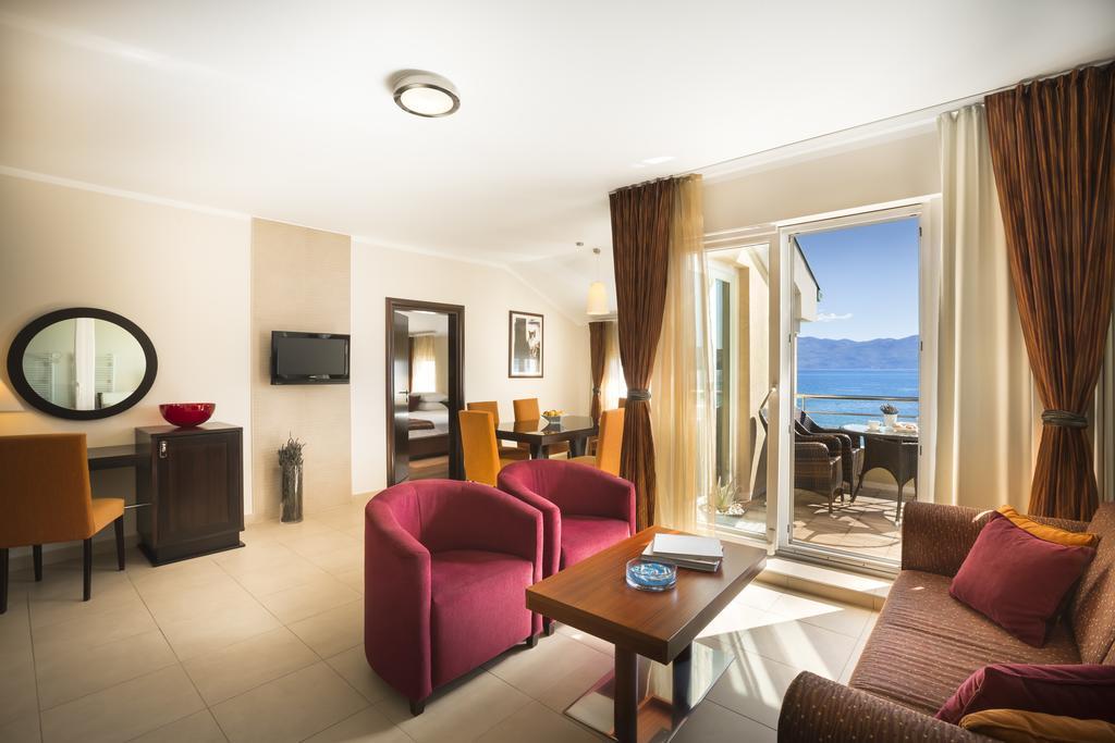 Valamar Atrium Residence Baska  Exterior photo